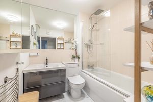 Photo 17- click for photo gallery